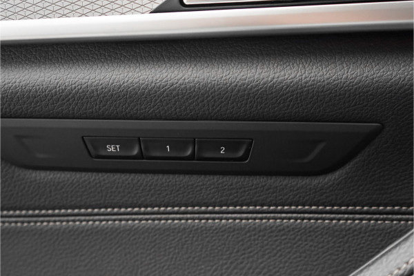 BMW 5 Serie 540i M-Sport High Executive Schuifdak HUD ACC 360° H&K Stuurverw
