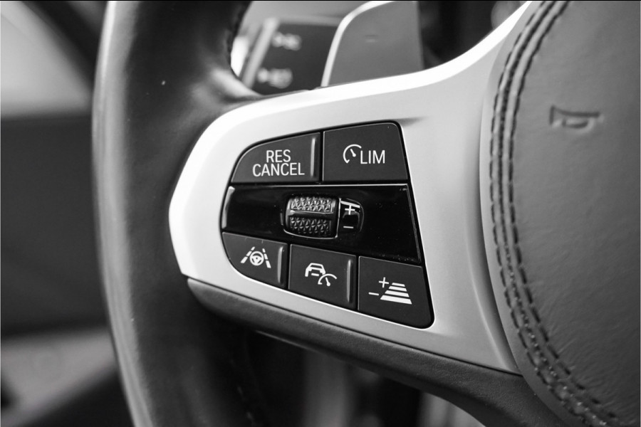 BMW 5 Serie 540i M-Sport High Executive Schuifdak HUD ACC 360° H&K Stuurverw