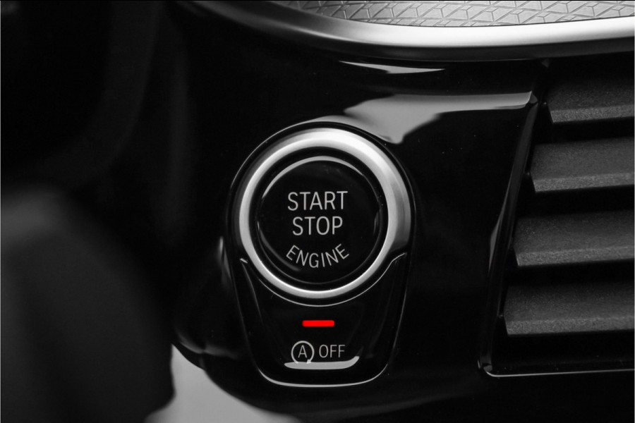 BMW 5 Serie 540i M-Sport High Executive Schuifdak HUD ACC 360° H&K Stuurverw