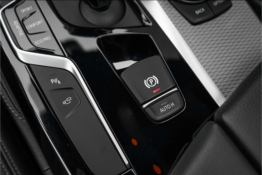 BMW 5 Serie 540i M-Sport High Executive Schuifdak HUD ACC 360° H&K Stuurverw