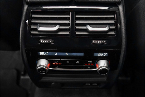 BMW 5 Serie 540i M-Sport High Executive Schuifdak HUD ACC 360° H&K Stuurverw