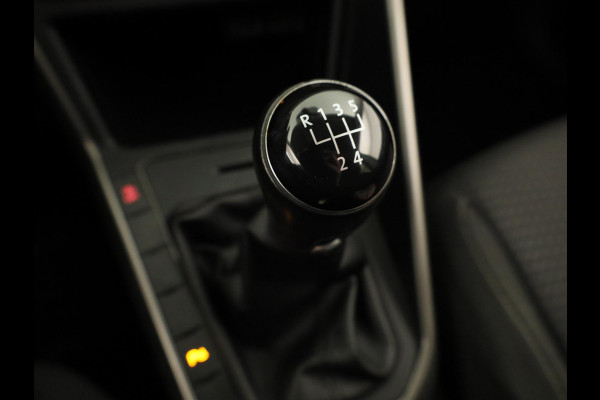 Volkswagen Polo 1.0 TSI Comfortline 95 pk | Navigatie | Parkeersensoren | LED koplampen | Adaptieve cruise control | Voll. digitaal instrumentenpaneel | Apple Carplay/Android Auto |