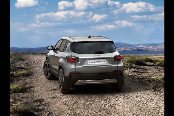 Jeep Avenger Summit 54 kWh | Actieprijs! | Winter Pack | Infotainment&Convienence Pack | Warmtepomp