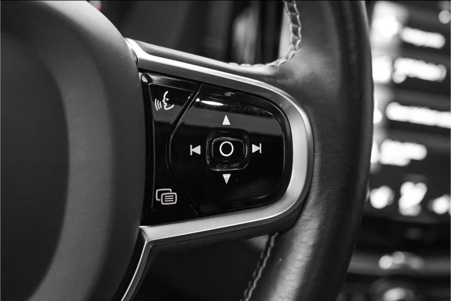 Volvo XC60 2.0 B5 Inscription R-Design Pano Trekhaak Harman/Kardon