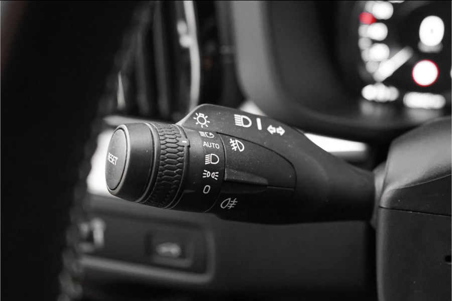 Volvo XC60 2.0 B5 Inscription R-Design Pano Trekhaak Harman/Kardon