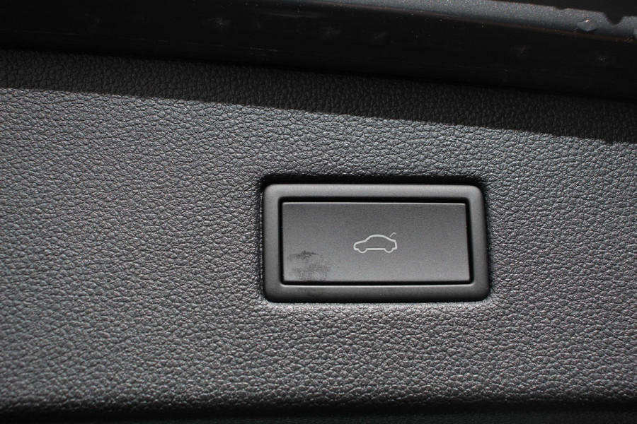 Seat Tarraco 1.5 TSI Style 7p. DSG | Navigatie | Adaptive Cruise Control | 18 Inch Lichtmetalen Velgen | Elektrische Trekhaak | BEATS Audio | Elektrische Achterklep |