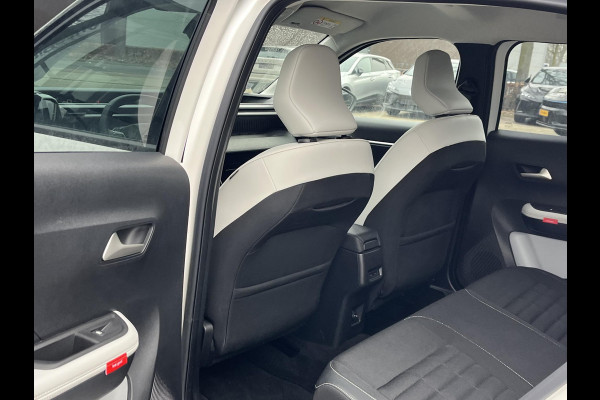 Citroën C3 Aircross 1.2 Hybrid 145pk Max STOEL + STUURWIELVERWARMING | WINTERPAKKET | CAMERA | HEAD-UP DISPLAY| FABRIEKSGARANTIE | ALL IN PRIJS RIJKLAAR |