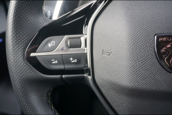 Peugeot 2008 1.2 Hybrid GT | AUTOMAAT | 145PK | CAMERA | CARPLAY