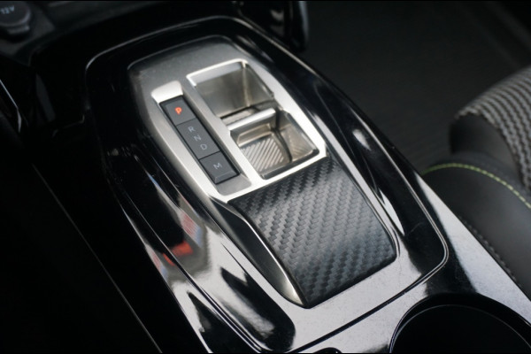 Peugeot 2008 1.2 Hybrid GT | AUTOMAAT | 145PK | CAMERA | CARPLAY