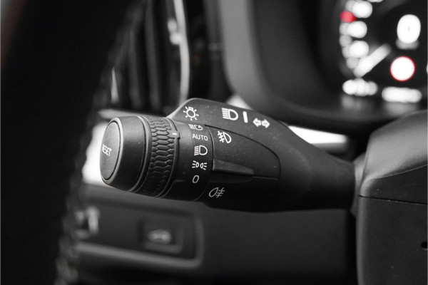 Volvo XC60 2.0 B5 Inscription R-Design Pano Trekhaak Harman/Kardon