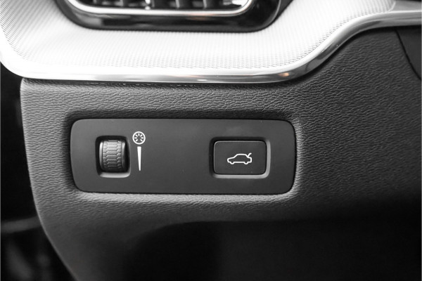 Volvo XC60 2.0 B5 Inscription R-Design Pano Trekhaak Harman/Kardon