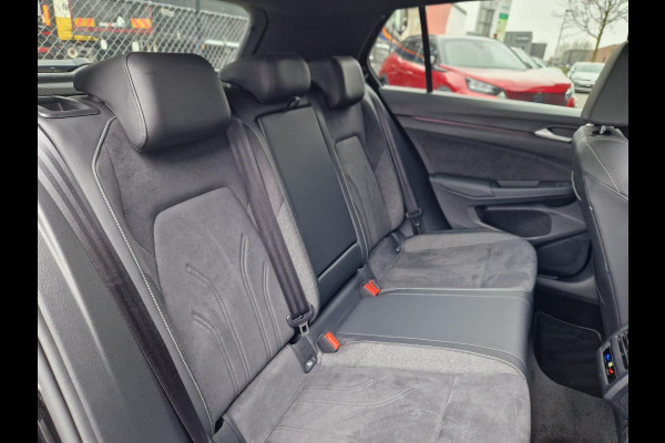 Volkswagen Golf 1.5 eHybrid 50 Edition /Panoramadak /IQ drive /IQ Light