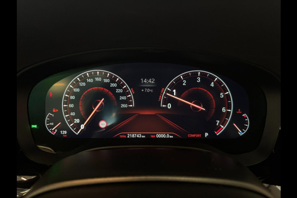 BMW 5 Serie Touring 530i M Sport / Adaptive / Leder / Camera