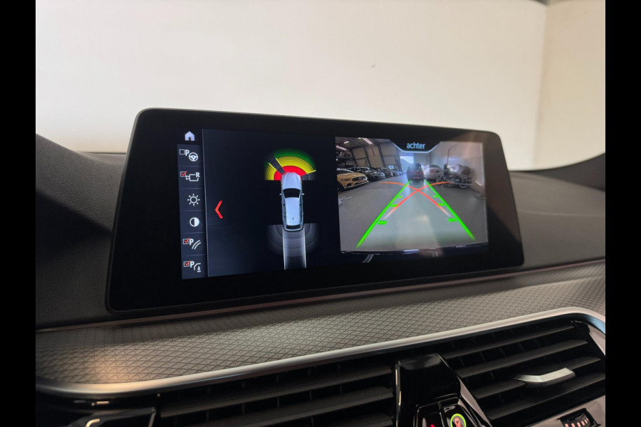 BMW 5 Serie Touring 530i M Sport / Adaptive / Leder / Camera