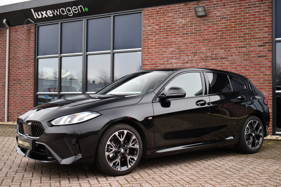 BMW 1-serie 120 M-Sport int+ext ACC DA-Plus Camera Shadowline 18inch