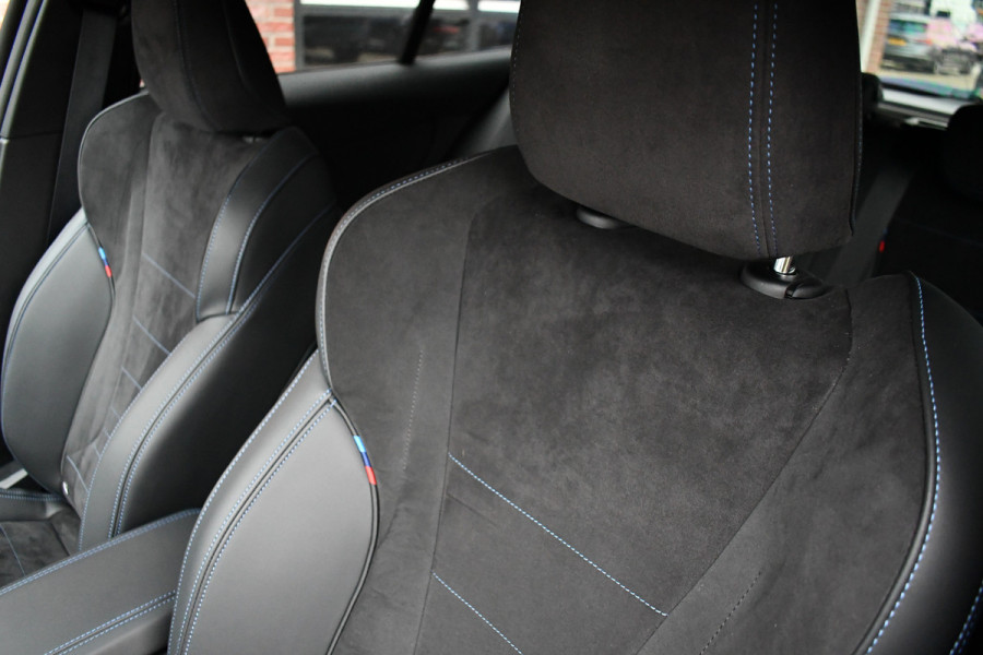 BMW 1-serie 120 M-Sport int+ext ACC DA-Plus Camera Shadowline 18inch