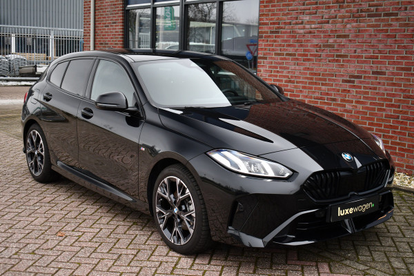 BMW 1-serie 120 M-Sport int+ext ACC DA-Plus Camera Shadowline 18inch