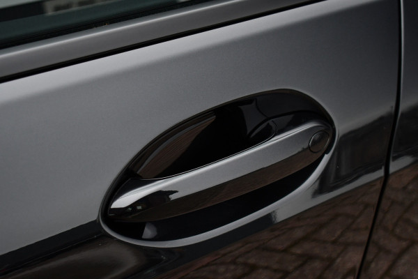 BMW 1-serie 120 M-Sport int+ext ACC DA-Plus Camera Shadowline 18inch