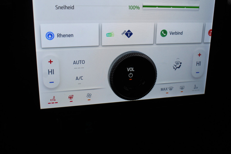 Ford Mustang Mach-E AWD 75 kWh / SOH 93,4% / Panoramadak / Camera / Leder / 19'' / B&O / Keyless / DAB / Dodehoek / ACC / Navigatie / Sfeerverlichting / Stoelverwarming