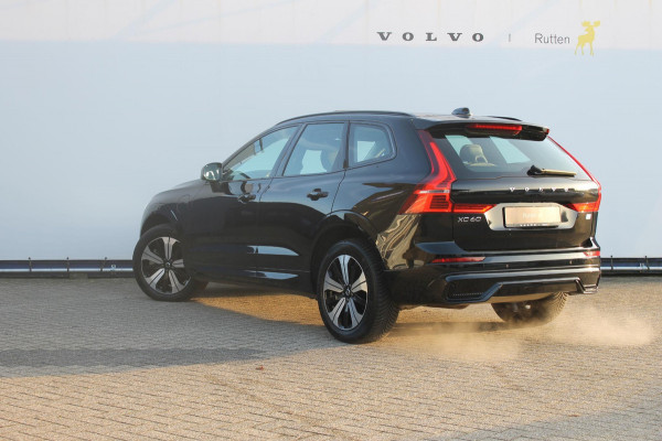 Volvo XC60 T6 Plug-in hybrid 350PK AWD Plus Dark Lederen bekleding / Cruise Control / Panoramisch schuif-kanteldak / Google infotainment incl navigatie / Elektrisch bedienbare voorstoelen met geheugen