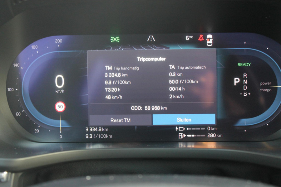 Volvo XC60 T6 Plug-in hybrid 350PK AWD Plus Dark Lederen bekleding / Cruise Control / Panoramisch schuif-kanteldak / Google infotainment incl navigatie / Elektrisch bedienbare voorstoelen met geheugen