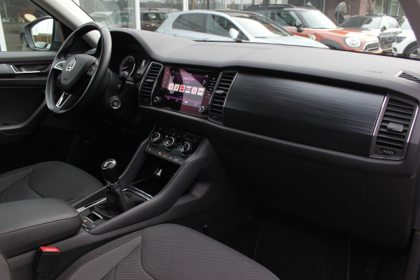 Škoda Kodiaq 1.4 TSI Ambition Business 5p. / CarPlay / Keyless / Navigatie / 18'' / Elektr. achterklep / LED Koplampen / DAB / Cruise Control