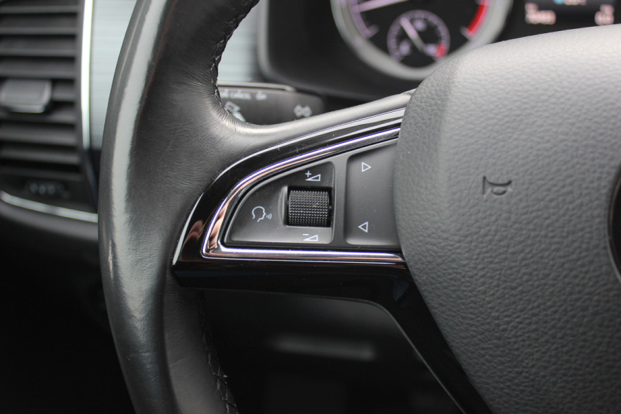 Škoda Kodiaq 1.4 TSI Ambition Business 5p. / CarPlay / Keyless / Navigatie / 18'' / Elektr. achterklep / LED Koplampen / DAB / Cruise Control