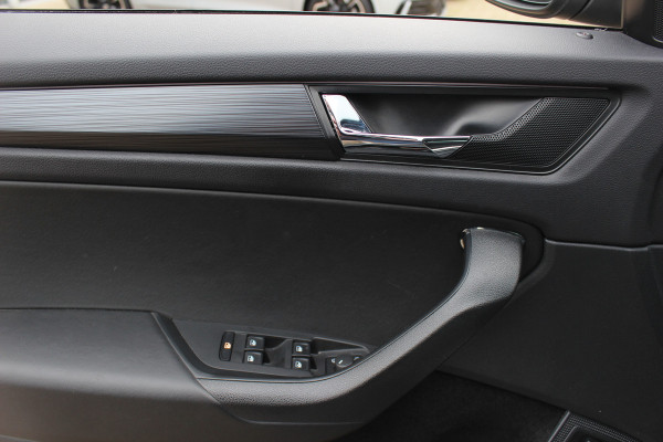 Škoda Kodiaq 1.4 TSI Ambition Business 5p. / CarPlay / Keyless / Navigatie / 18'' / Elektr. achterklep / LED Koplampen / DAB / Cruise Control