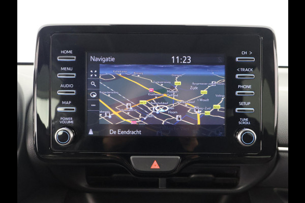 Toyota Yaris 1.5 HYBRID NAVIGATIE AUTOMAAT 1e EIG GARANTIE 2033 . CAMERA . APPLE CARPLAY & ANDROID AUTO