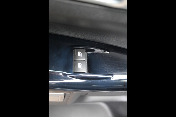 Citroën C4 Cactus 1.2 PureTech Business , 110pk , Dealer onderhouden Climate control , Bluetooth , Navigatie, Parkeersensoren achter LED Dag rijverlichting , Elek. ramen voor