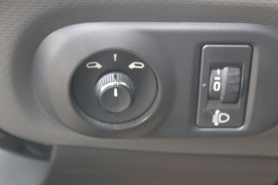 Citroën C4 Cactus 1.2 PureTech Business , 110pk , Dealer onderhouden Climate control , Bluetooth , Navigatie, Parkeersensoren achter LED Dag rijverlichting , Elek. ramen voor