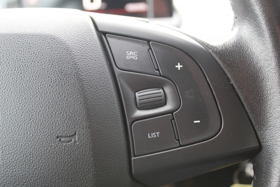 Citroën C4 Cactus 1.2 PureTech Business , 110pk , Dealer onderhouden Climate control , Bluetooth , Navigatie, Parkeersensoren achter LED Dag rijverlichting , Elek. ramen voor