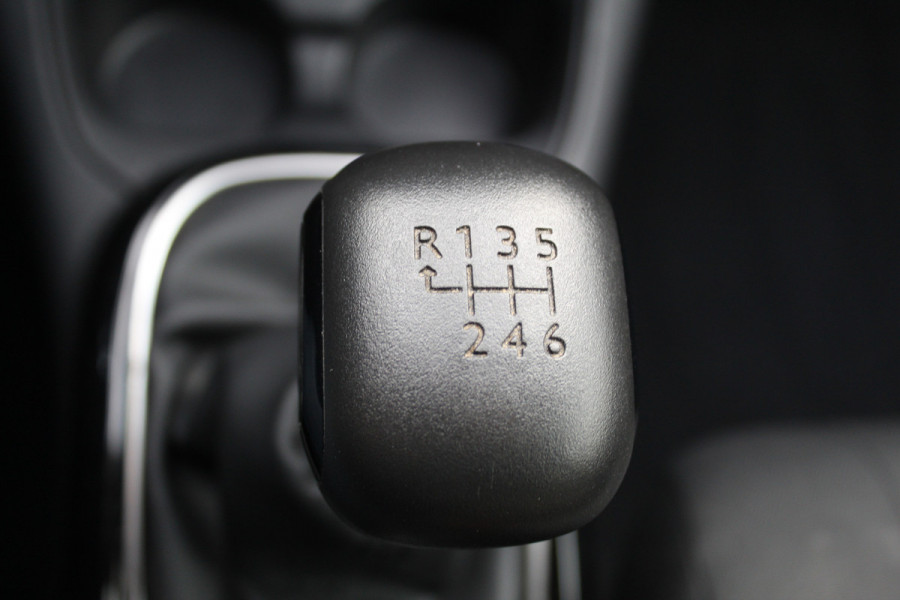 Citroën C4 Cactus 1.2 PureTech Business , 110pk , Dealer onderhouden Climate control , Bluetooth , Navigatie, Parkeersensoren achter LED Dag rijverlichting , Elek. ramen voor