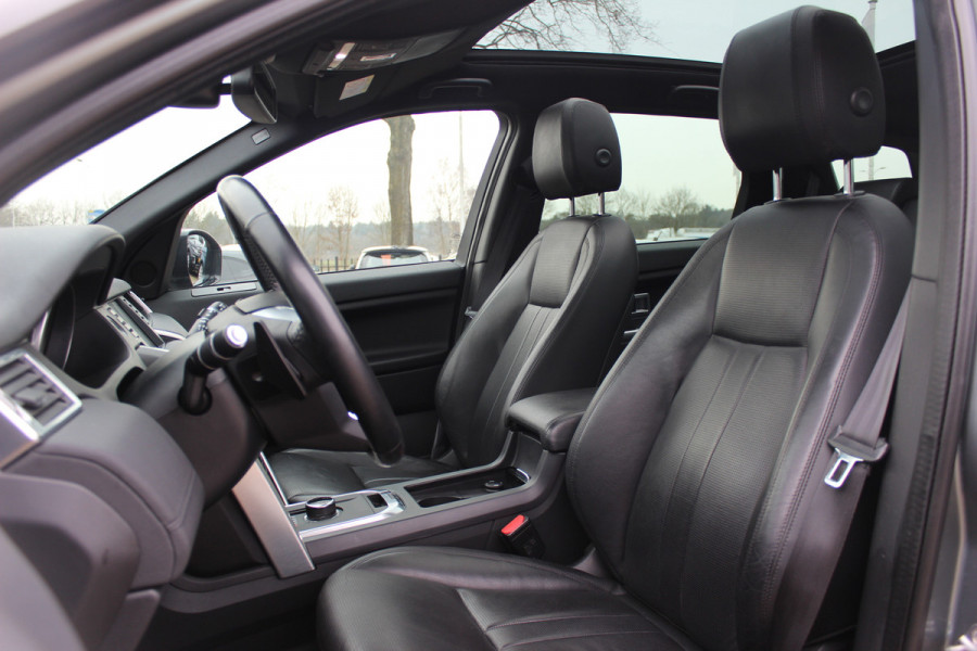 Land Rover Discovery Sport 2.0 TD4 Urban Series SE Dynamic / Trekhaak / Panoramadak / Camera / Leder / 19'' / Meridian / Navigatie / Stuur+Stoelverwarming / Cruise Control