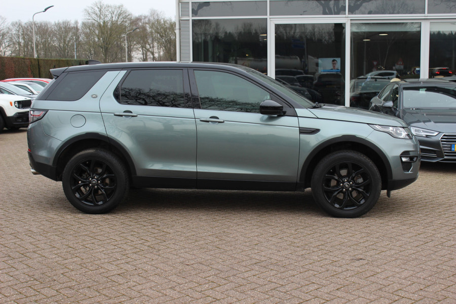 Land Rover Discovery Sport 2.0 TD4 Urban Series SE Dynamic / Trekhaak / Panoramadak / Camera / Leder / 19'' / Meridian / Navigatie / Stuur+Stoelverwarming / Cruise Control