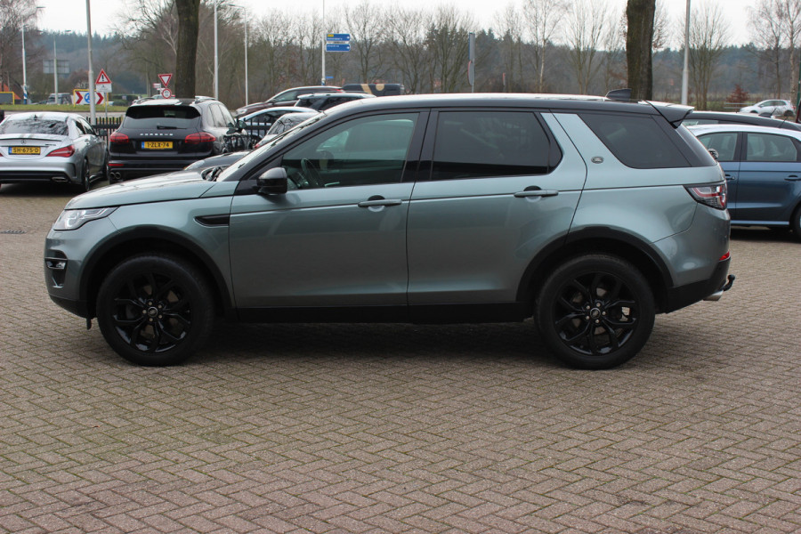 Land Rover Discovery Sport 2.0 TD4 Urban Series SE Dynamic / Trekhaak / Panoramadak / Camera / Leder / 19'' / Meridian / Navigatie / Stuur+Stoelverwarming / Cruise Control