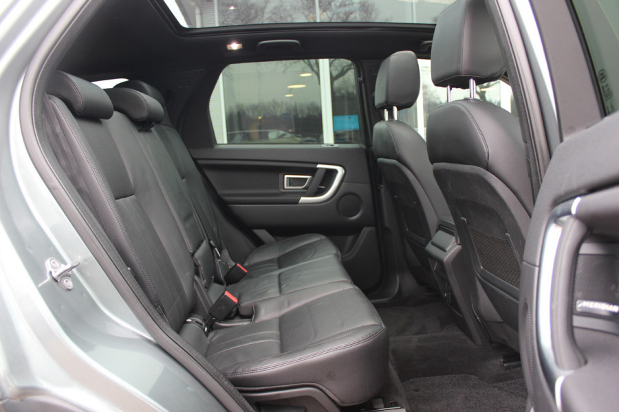 Land Rover Discovery Sport 2.0 TD4 Urban Series SE Dynamic / Trekhaak / Panoramadak / Camera / Leder / 19'' / Meridian / Navigatie / Stuur+Stoelverwarming / Cruise Control