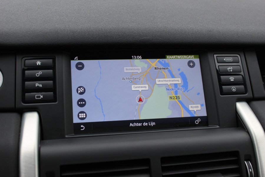 Land Rover Discovery Sport 2.0 TD4 Urban Series SE Dynamic / Trekhaak / Panoramadak / Camera / Leder / 19'' / Meridian / Navigatie / Stuur+Stoelverwarming / Cruise Control