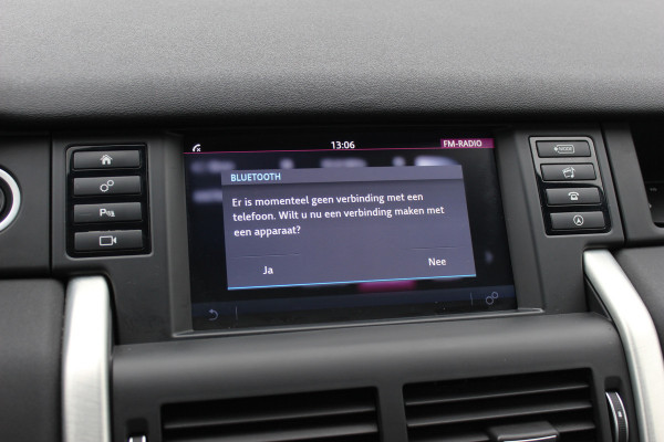 Land Rover Discovery Sport 2.0 TD4 Urban Series SE Dynamic / Trekhaak / Panoramadak / Camera / Leder / 19'' / Meridian / Navigatie / Stuur+Stoelverwarming / Cruise Control