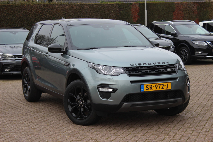 Land Rover Discovery Sport 2.0 TD4 Urban Series SE Dynamic / Trekhaak / Panoramadak / Camera / Leder / 19'' / Meridian / Navigatie / Stuur+Stoelverwarming / Cruise Control