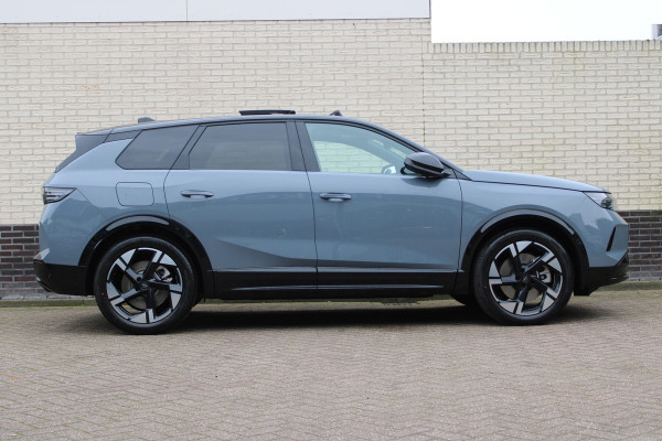 Opel Grandland 1.6 Turbo Plug-in-Hybrid Ultimate | Panoramadak | Trekhaak | Head-Up | FOCAL