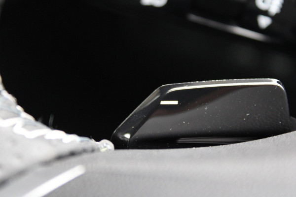 Opel Grandland 1.6 Turbo Plug-in-Hybrid Ultimate | Panoramadak | Trekhaak | Head-Up | FOCAL