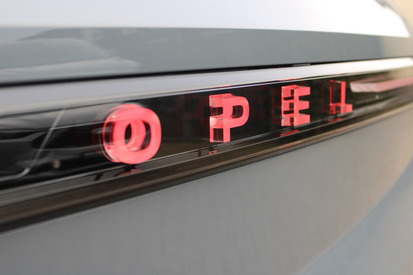 Opel Grandland 1.6 Turbo Plug-in-Hybrid Ultimate | Panoramadak | Trekhaak | Head-Up | FOCAL