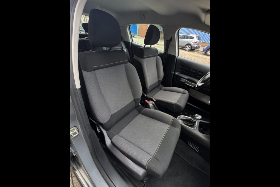 Citroën C3 1.2 PureTech Shine Pack - AUTOMAAT I Navigatie / Apple CarPlay I Airco I Sport velgen I PDC I