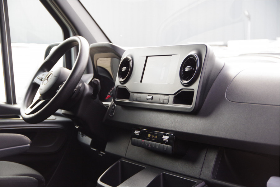 Mercedes-Benz Sprinter 319 3.0 CDI V6 L2H2 AUT. DC-5P, LED, STANDKACHEL, MBUX, CAMERA, NAVI, CRUISE, CLIMA, DUBBELE CABINE, DUBBEL CABINE
