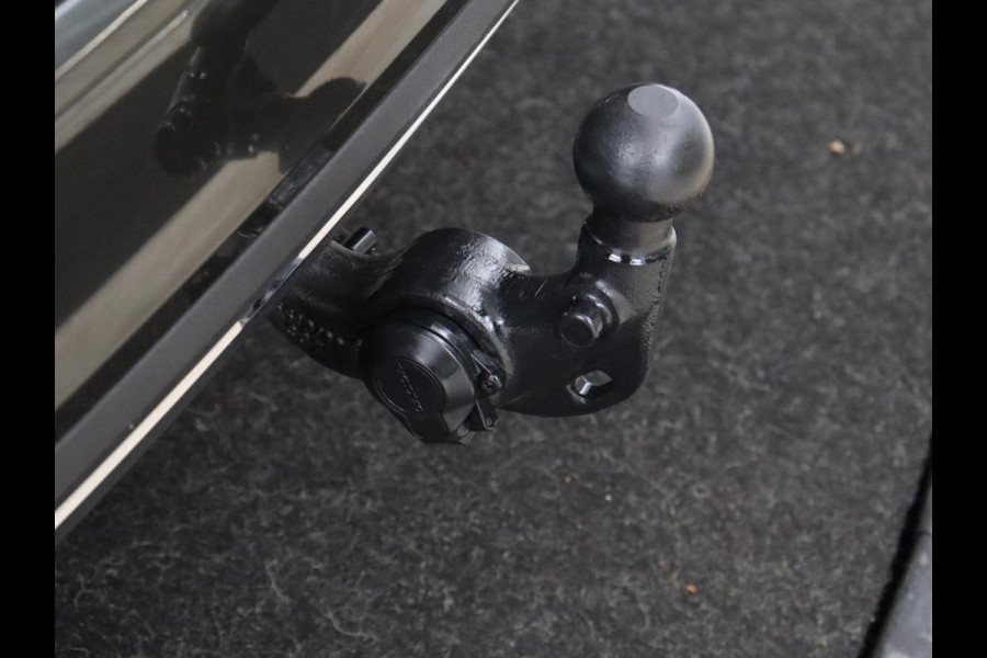 Volvo V60 2.0 T8 Recharge AWD Inscription | Panoramadak | Trekhaak | Stoel & stuurverwarming | Carplay | Harman/Kardon | Navigatie | Achterbankverwarming | Cruise control | PHEV | Plug In