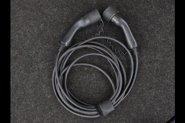 Volvo V60 2.0 T8 Recharge AWD Inscription | Panoramadak | Trekhaak | Stoel & stuurverwarming | Carplay | Harman/Kardon | Navigatie | Achterbankverwarming | Cruise control | PHEV | Plug In