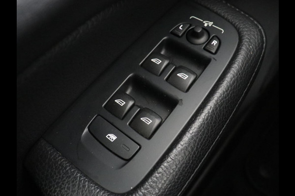 Volvo V60 2.0 T8 Recharge AWD Inscription | Panoramadak | Trekhaak | Stoel & stuurverwarming | Carplay | Harman/Kardon | Navigatie | Achterbankverwarming | Cruise control | PHEV | Plug In