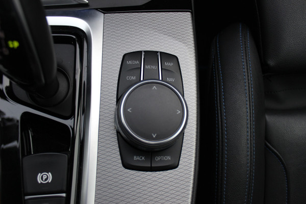 BMW X3 M40i xDrive High Exe. M Sport. / Trekhaak / Panoramadak / Camera / Leder / 20'' / Navigatie / Stoelverwarming / ACC