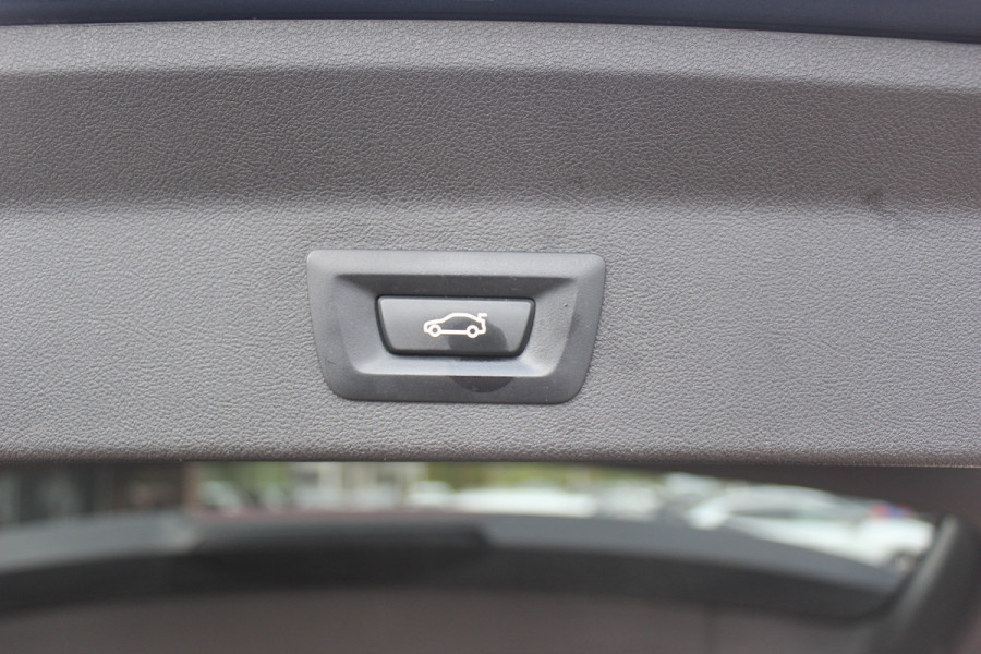 BMW X3 M40i xDrive High Exe. M Sport. / Trekhaak / Panoramadak / Camera / Leder / 20'' / Navigatie / Stoelverwarming / ACC